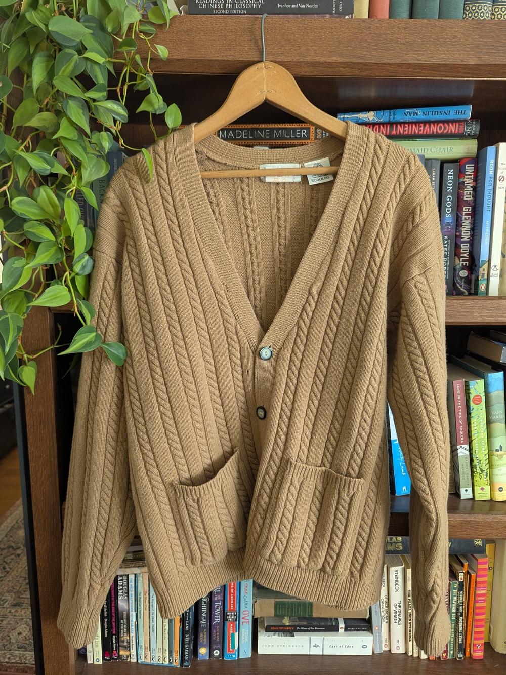 Vintage Brown Wool Cable-Knit Cardigan